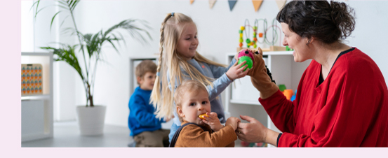 Assistante Maternelle-Freepik