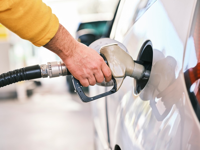 Carburant : une aide pour les travailleurs “grands rouleurs”